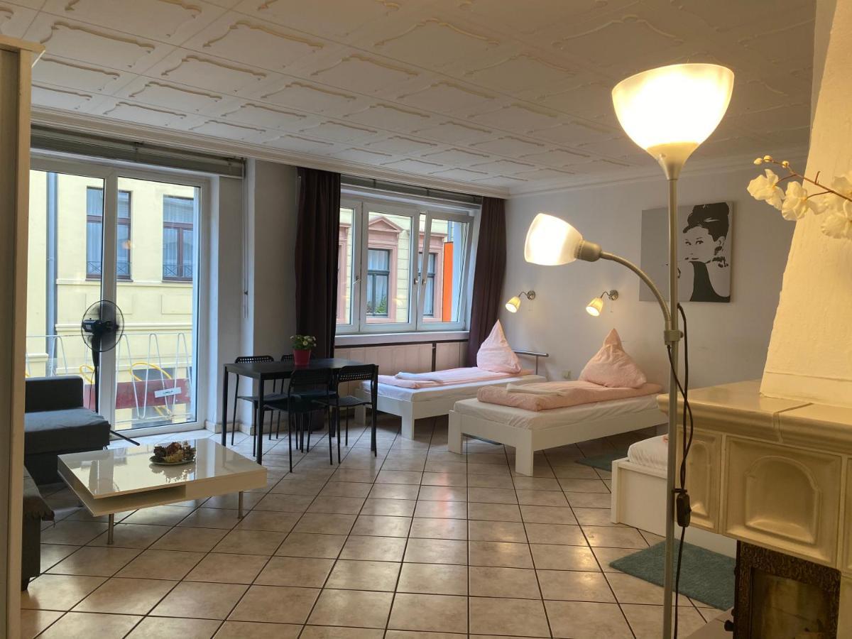 Central Shared Apartment, Friesenplatz 쾰른 외부 사진