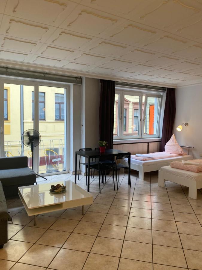 Central Shared Apartment, Friesenplatz 쾰른 외부 사진